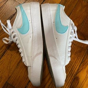 Nike light blue and white youth size 4.5 equivalent to womens size 6